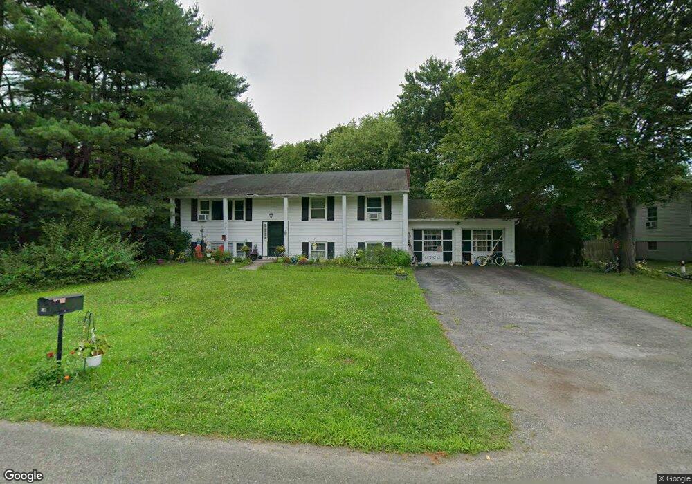 18 Cedar Dr, Rhinebeck, NY 12572 - photo 1