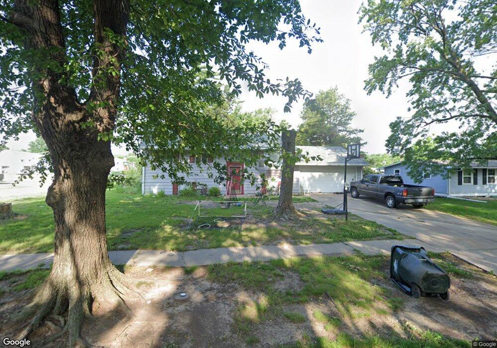 3341 SW Moundview Dr, Topeka, KS 66614 - photo 1