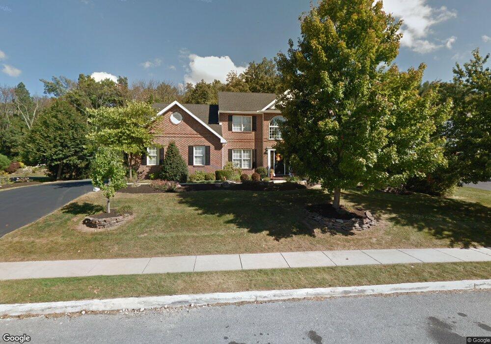 72 Scotland Dr, Reading, PA 19606 - photo 1