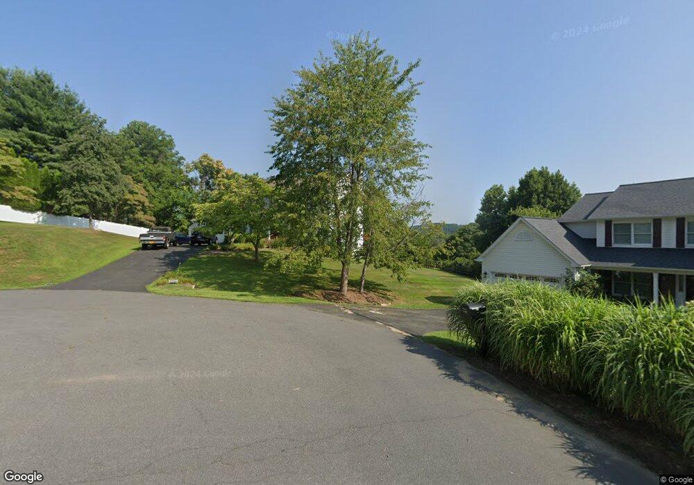 5724 Pond View Ln, Broad Run, VA 20137 - photo 1