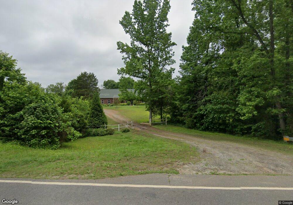 709 River Hill Rd, Statesville, NC 28625 - photo 1