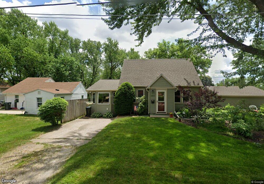 1205 Parker St, Cedar Falls, IA 50613 - photo 1