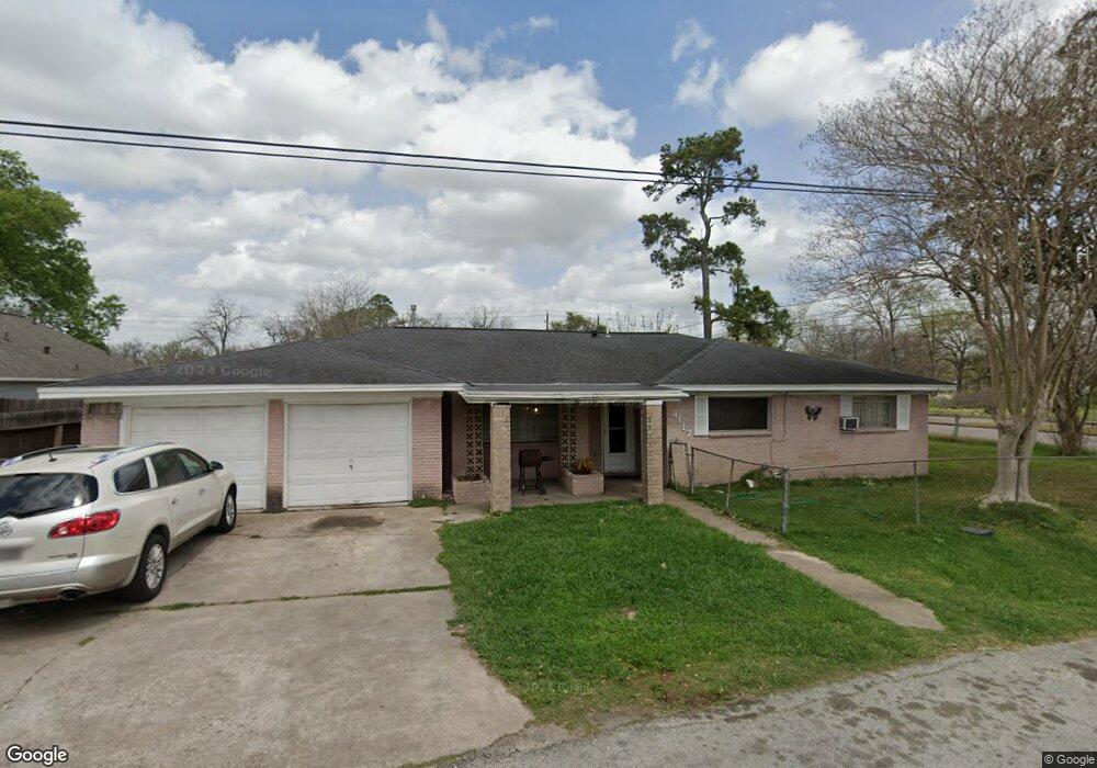 4117 Engleford St, Houston, TX 77026 - photo 1