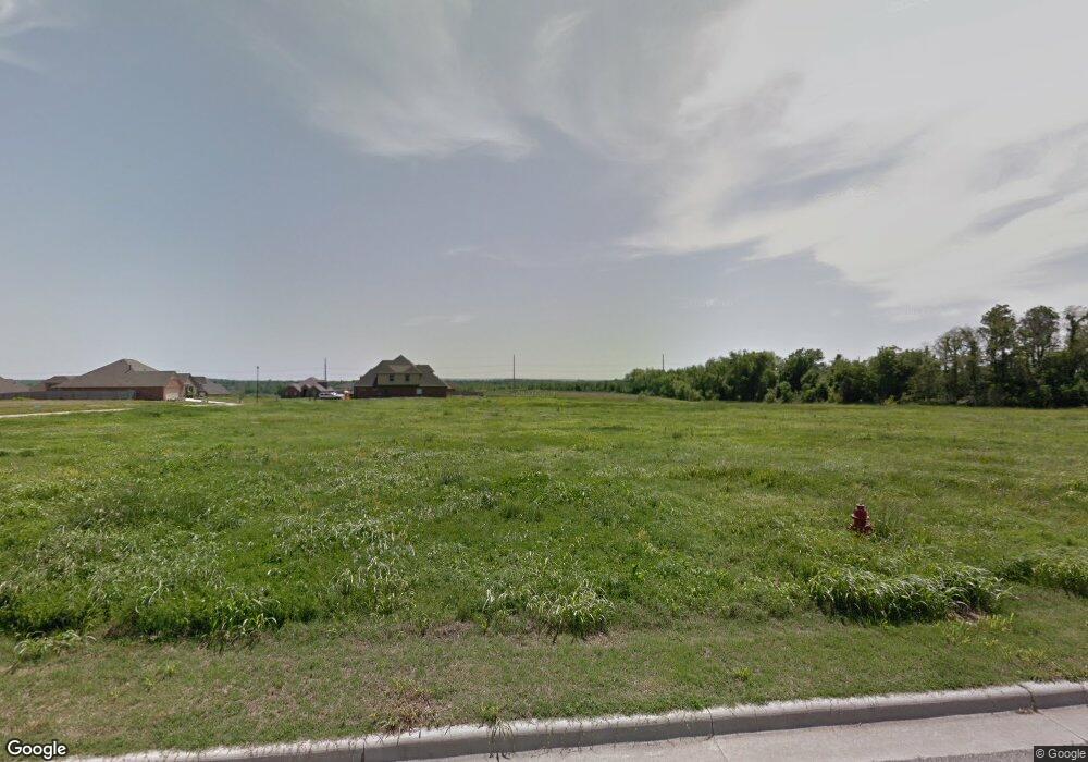 1407 E New Orleans Place, Broken Arrow, OK 74011 - photo 1