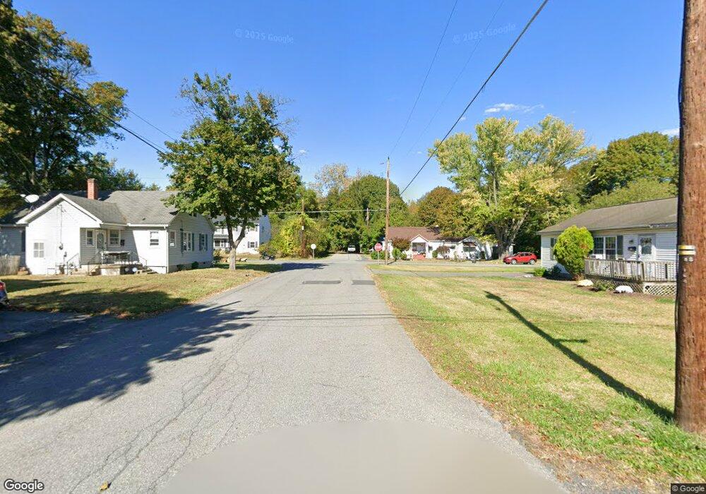 334 Hazelle Ln, Stroudsburg, PA 18360 - photo 1