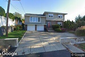 7 Hillside Ct, Ridgefield, NJ 07657