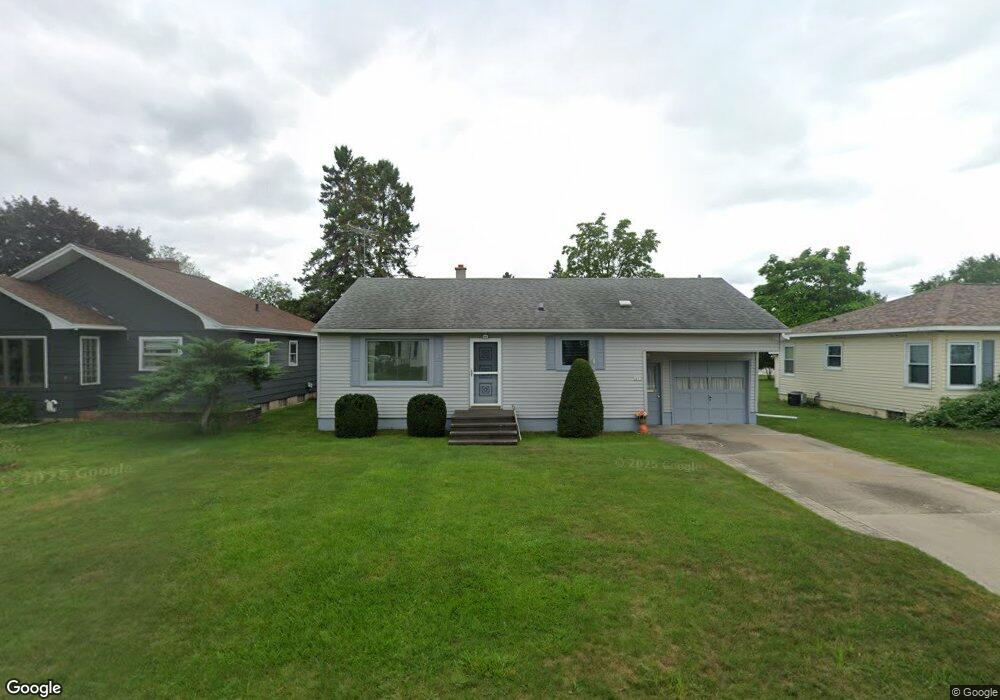 2413 17th Ave, Menominee, MI 49858 - photo 1