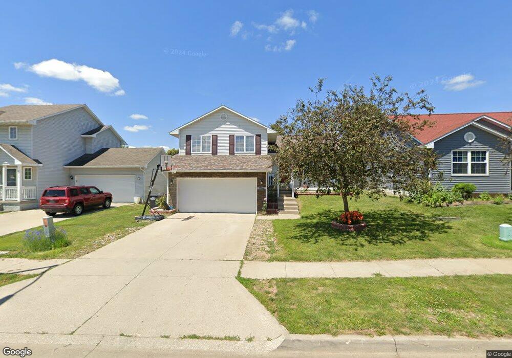 2610 Whispering Ridge Dr, Des Moines, IA 50320 - photo 1