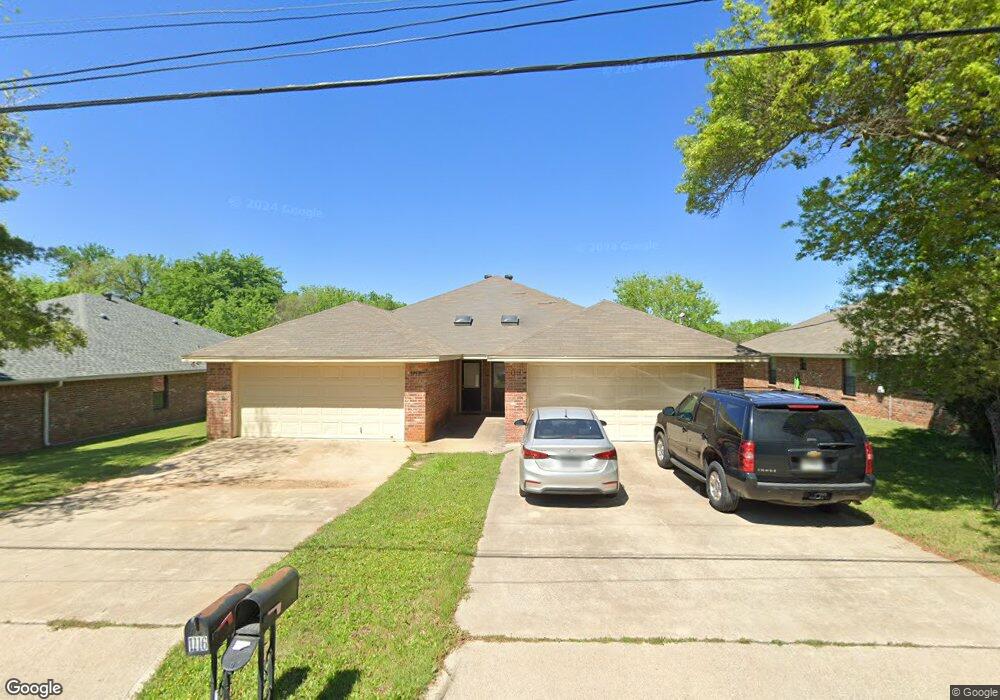 1114 W Spring St, Weatherford, TX 76086 - photo 1