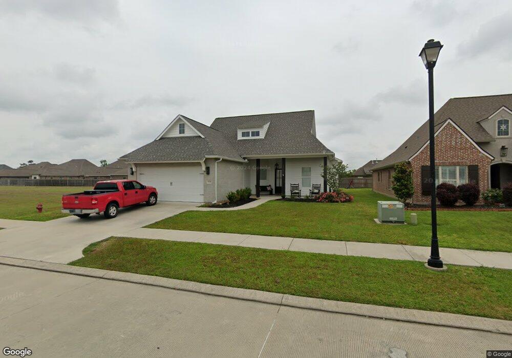2520 S Crest Dr, Lake Charles, LA 70605 - photo 1