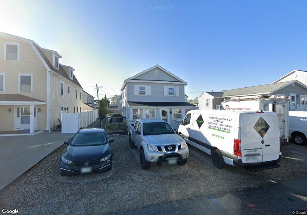 62 Pembroke St, Seabrook, NH 03874 - photo 1