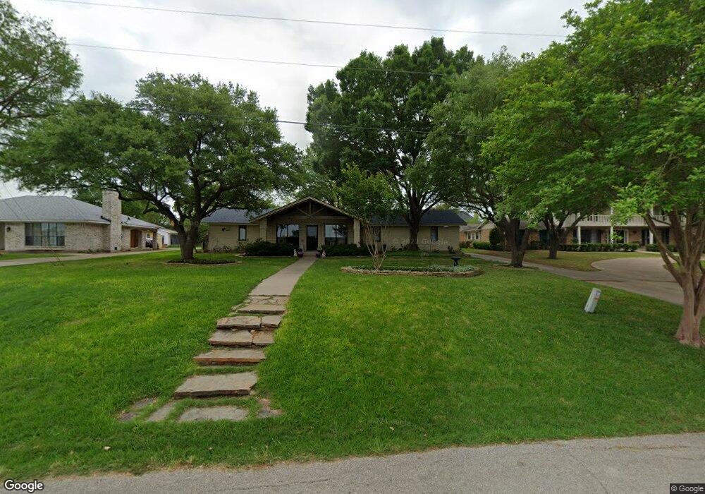2103 W Baldridge St, Ennis, TX 75119 - photo 1