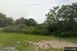 121 Point Rd, Riverhead, NY 11901