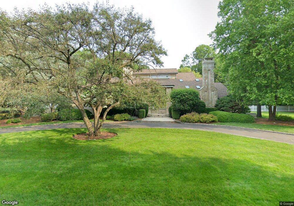 2 Hedgerow Ln, Westport, CT 06880 - photo 1