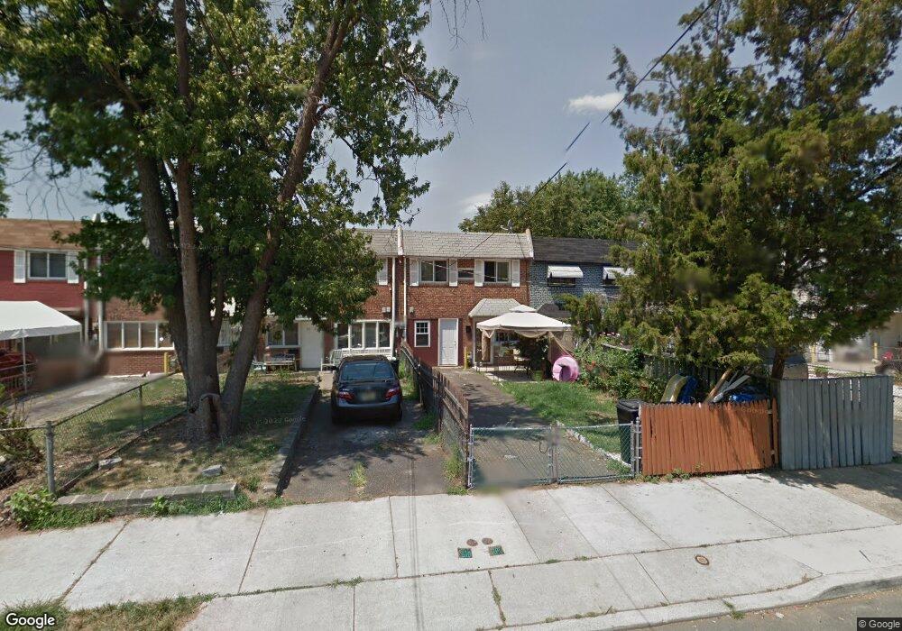 2425 Arnold St, Camden, NJ 08104 - photo 1