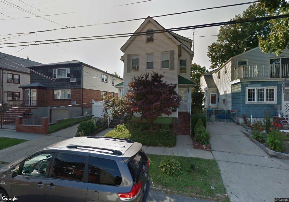 4334 164th St, Flushing, NY 11358 - photo 1