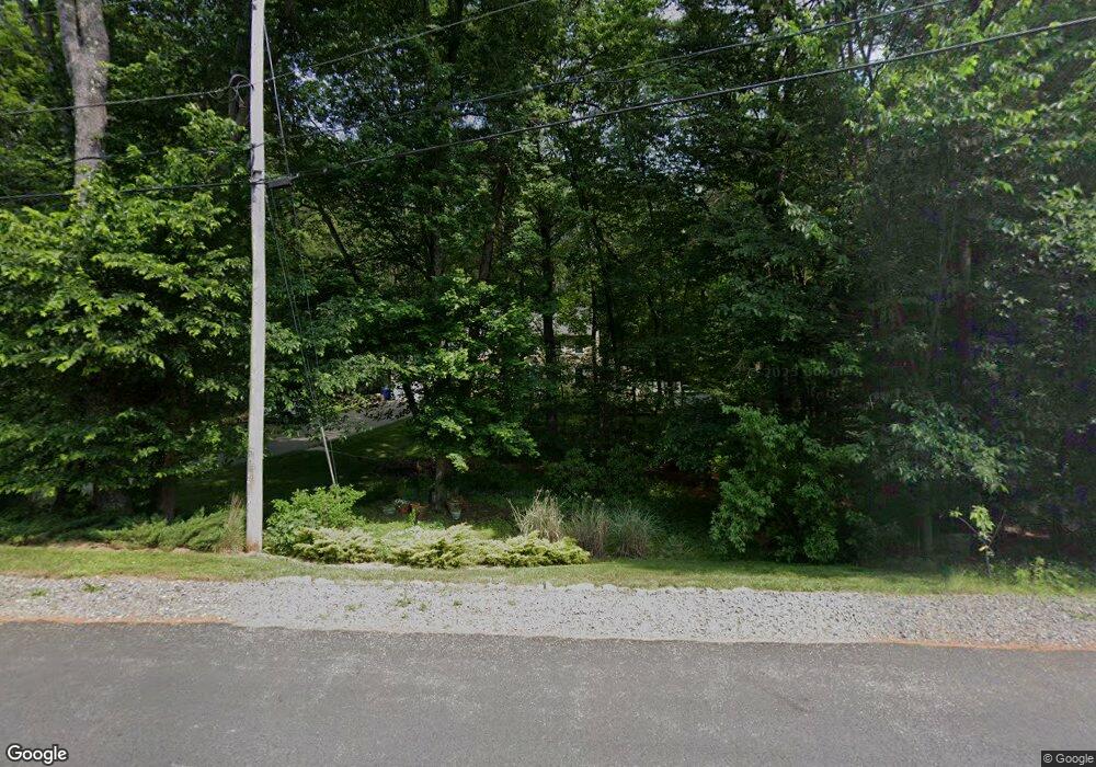 25 Pinewood Rd, Hudson, NH 03051 - photo 1