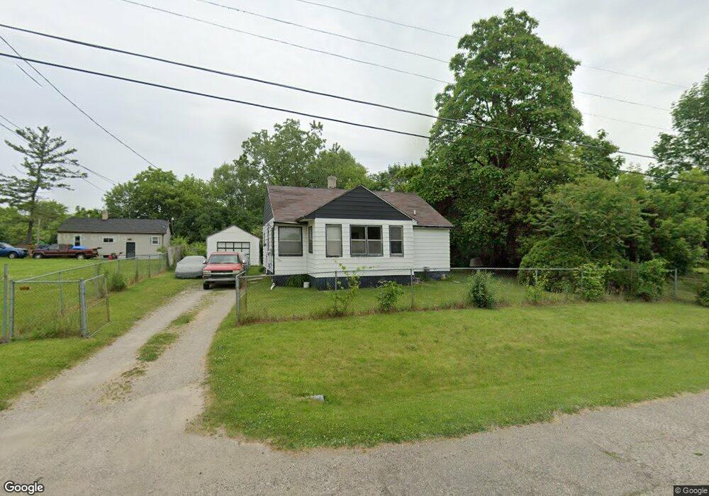 1125 E Cornell Ave, Flint, MI 48505 - photo 1