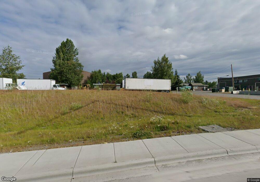 1537 E Dowling Rd, Anchorage, AK 99507 - photo 1
