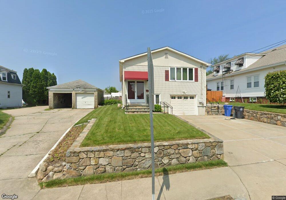 551 Laurel Hill Ave, Cranston, RI 02920 - photo 1