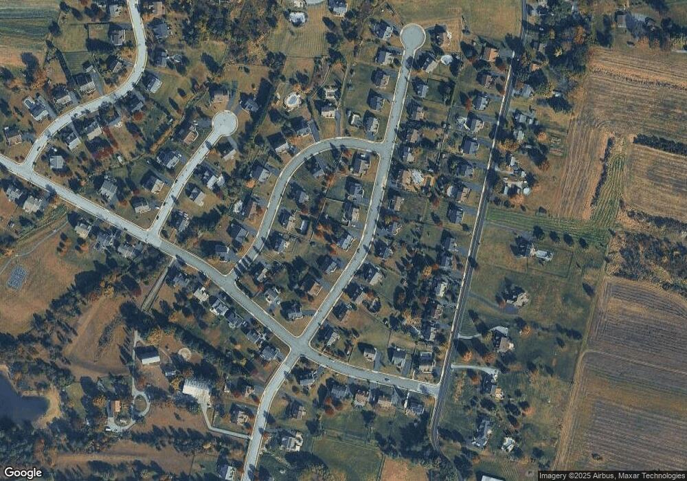 507 Pleasant View Dr, Douglassville, PA 19518 - photo 1