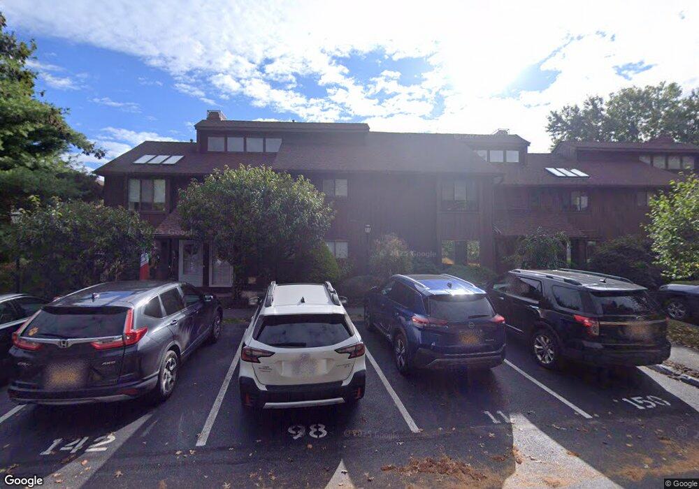 32 Old Farm Ln, Mohegan Lake, NY 10547 - photo 1