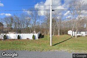 2925 E Mattie Rd, Breezewood, PA 15533