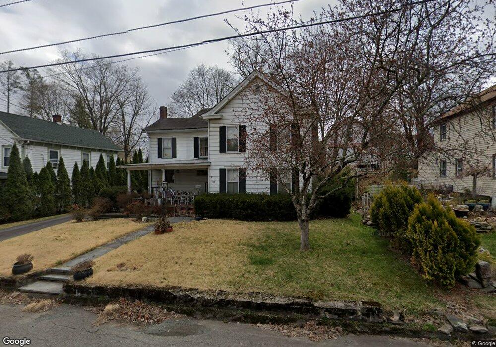 205 E Catherine St, Milford, PA 18337 - photo 1