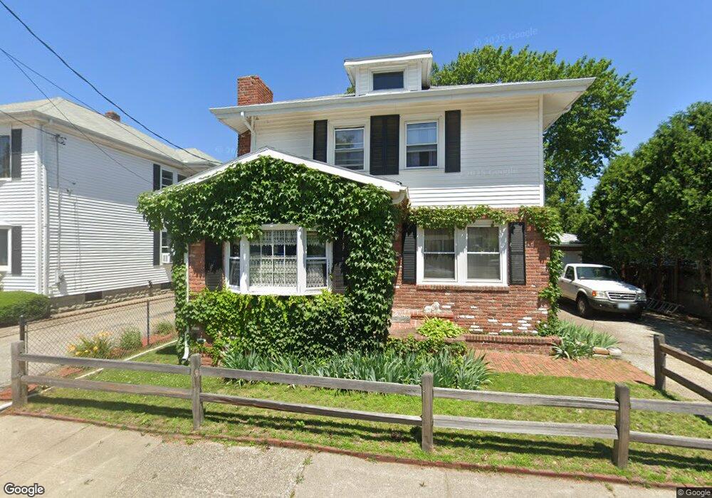 117 W Lawn Ave, Pawtucket, RI 02860 - photo 1