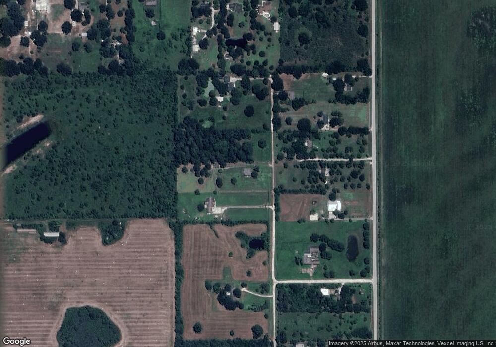 19615 Pine Tree Ln, Waller, TX 77484 - photo 1