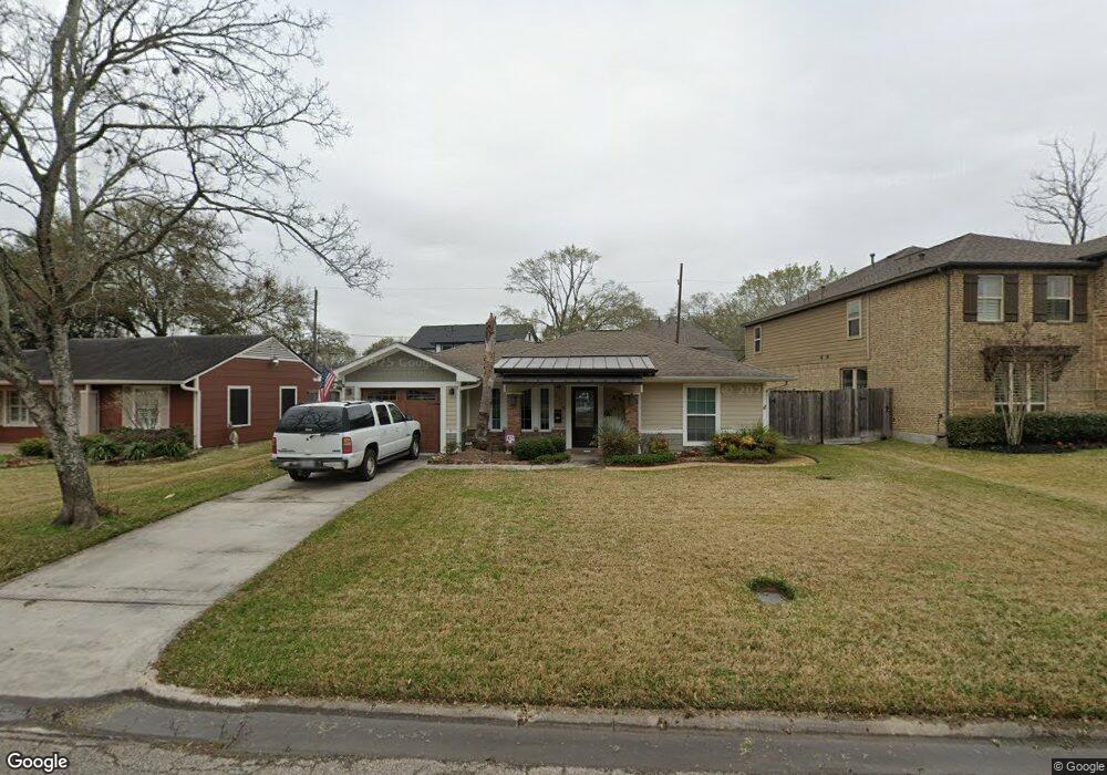 1710 Libbey Dr, Houston, TX 77018 - photo 1