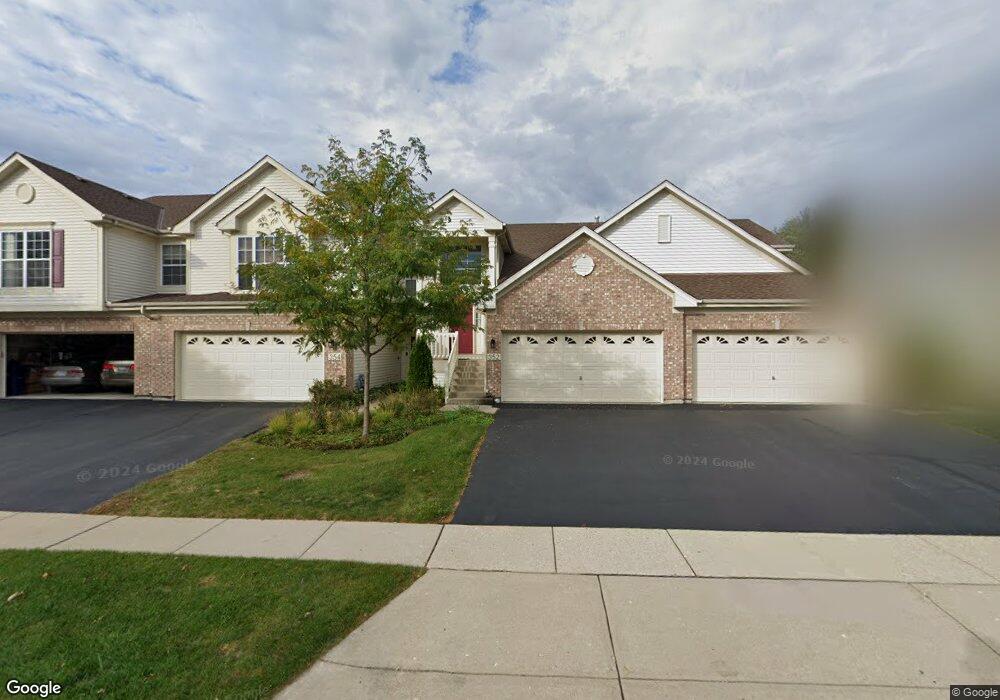 352 Lake Gillilan Way unit 213B, Algonquin, IL 60102 - photo 1