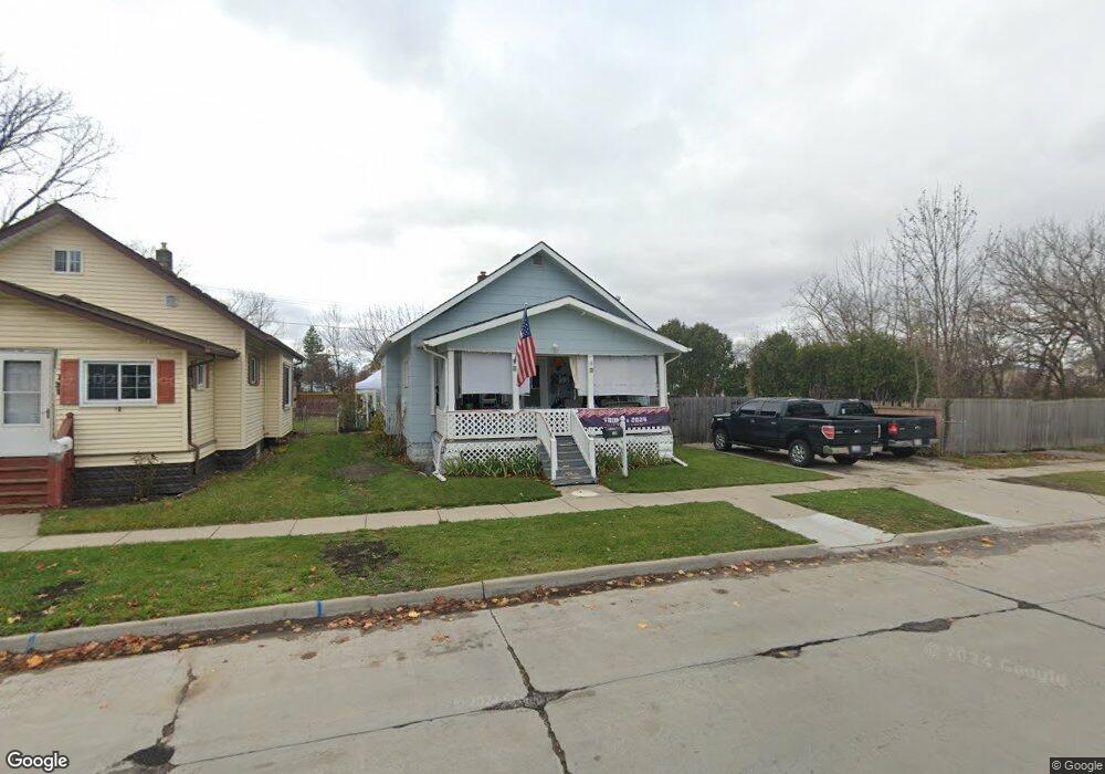 729 16th St, Port Huron, MI 48060 - photo 1