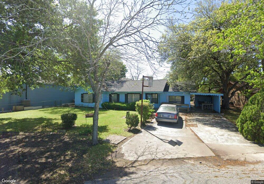 1910 Linden Dr, Bay City, TX 77414 - photo 1