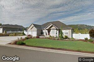 828 N View Dr, Winchester, OR 97495