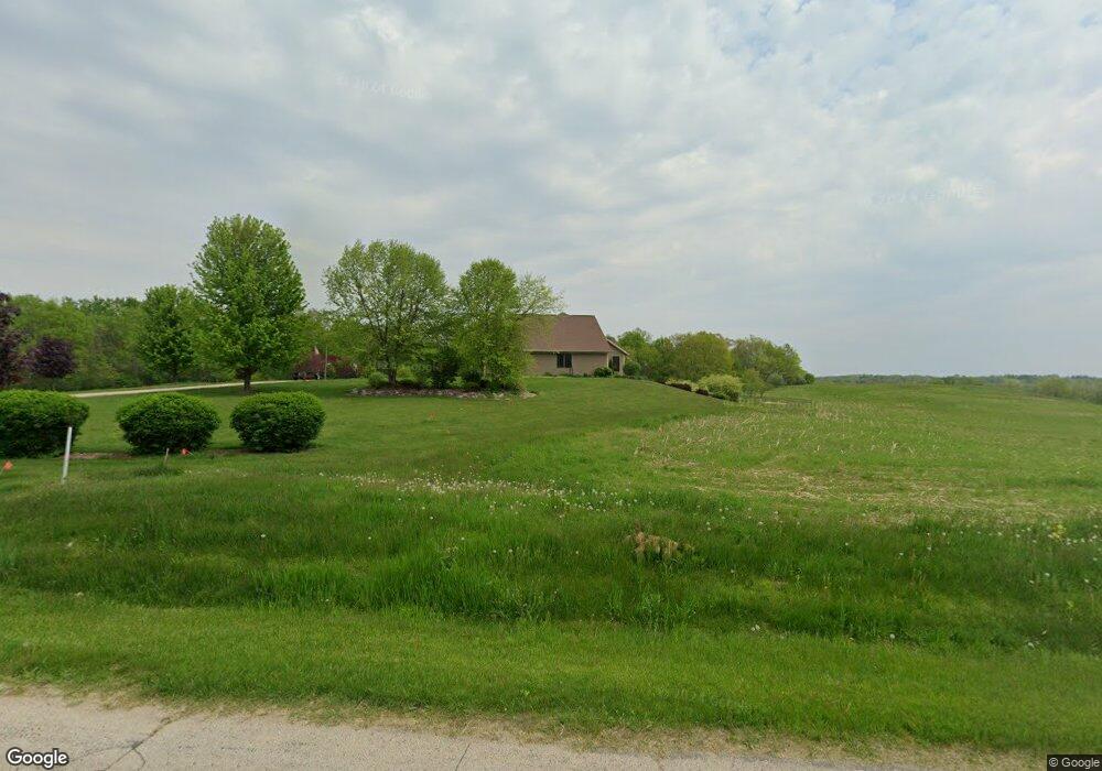 8284 Sandy Ridge Rd, Kewaskum, WI 53040 - photo 1