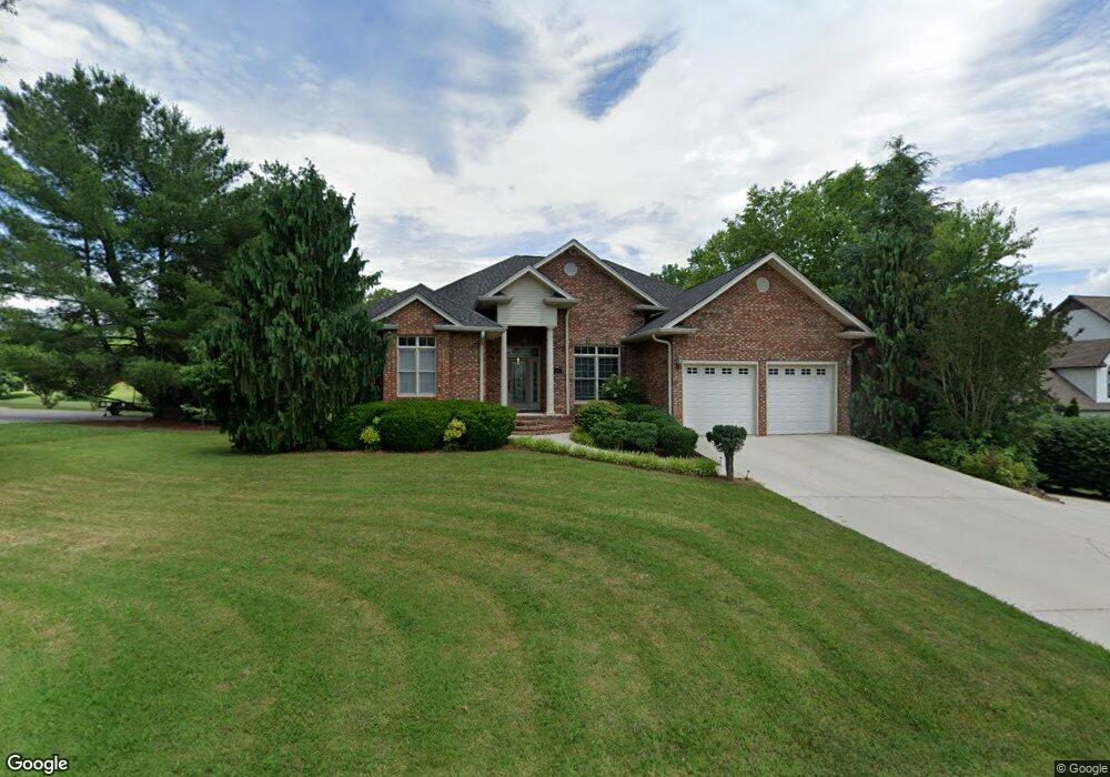 1014 N Plantation Dr, Cookeville, TN 38506 - photo 1