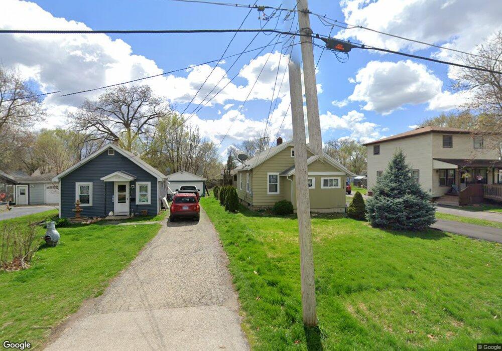 1138 White Ave, Aurora, IL 60506 - photo 1