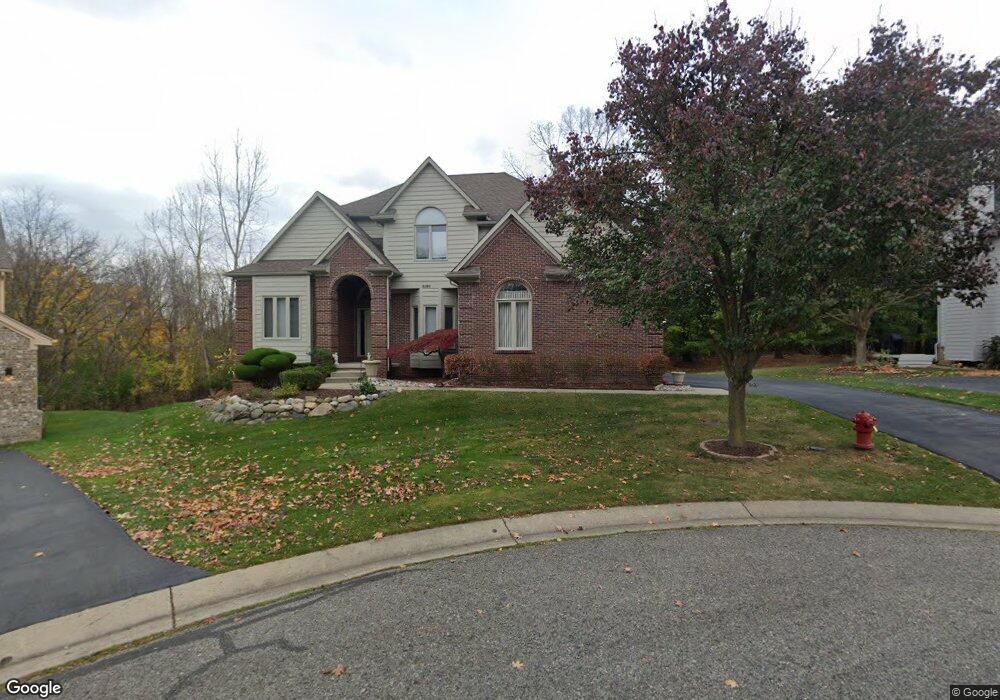 3180 Blossom unit 11, West Bloomfield, MI 48324 - photo 1