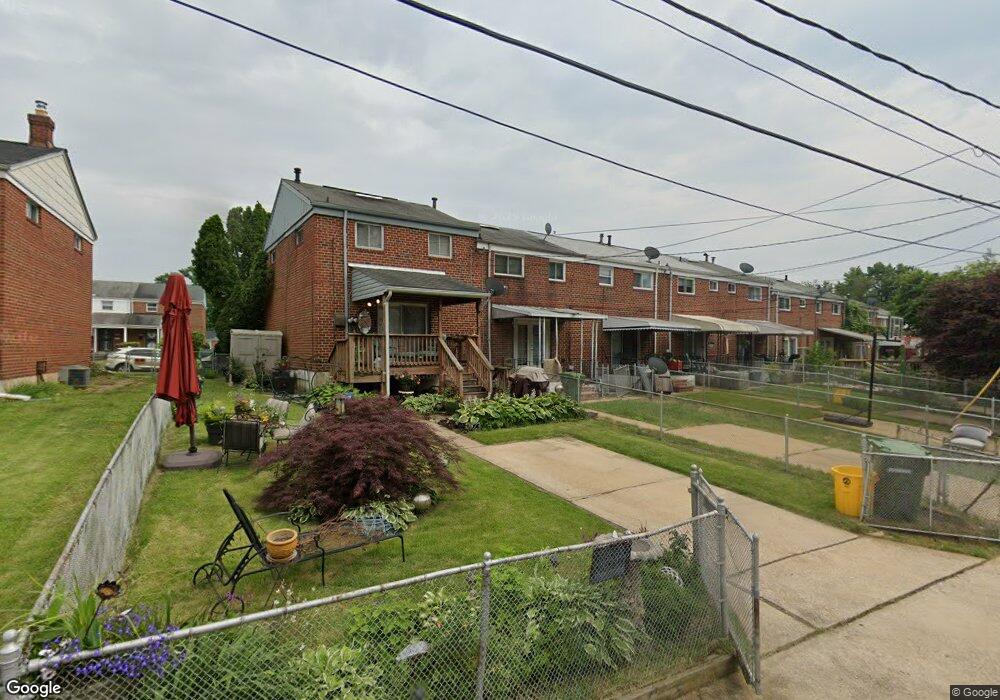 654 Queensgate Rd, Baltimore, MD 21229 - photo 1