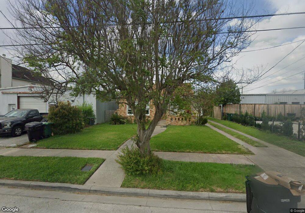 745 E 19th St, Houston, TX 77008 - photo 1