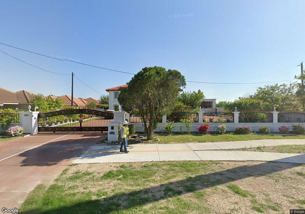 2416 W Wisconsin Rd, Edinburg, TX 78539 - photo 1