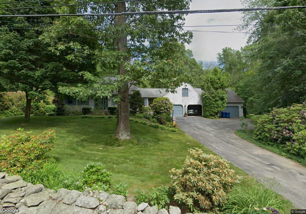 492 Forest St, Dunstable, MA 01827 - photo 1