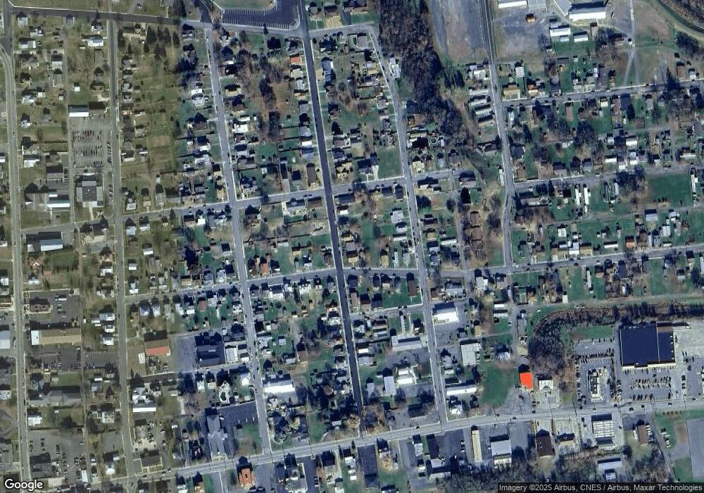 101 Pierpont St, Petersburg, WV 26847 - photo 1