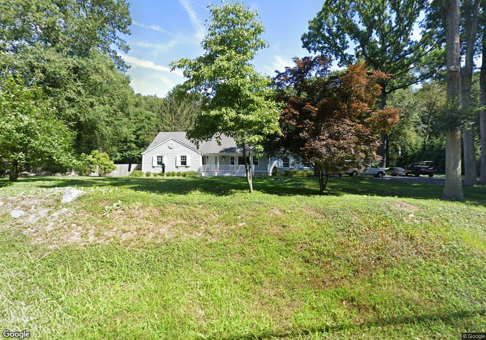 75 Fox Run Rd, New Canaan, CT 06840 - photo 1