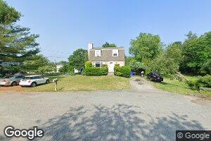 44 Hope Ave, Portsmouth, RI 02871