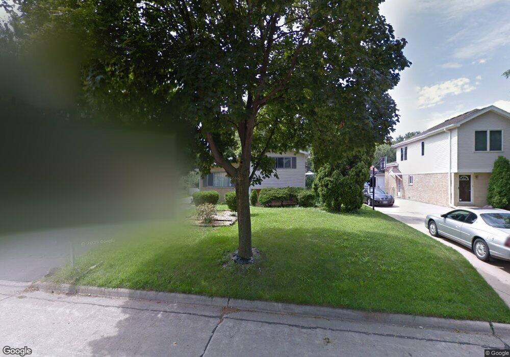 802 N Geneva Ave, Elmhurst, IL 60126 - photo 1