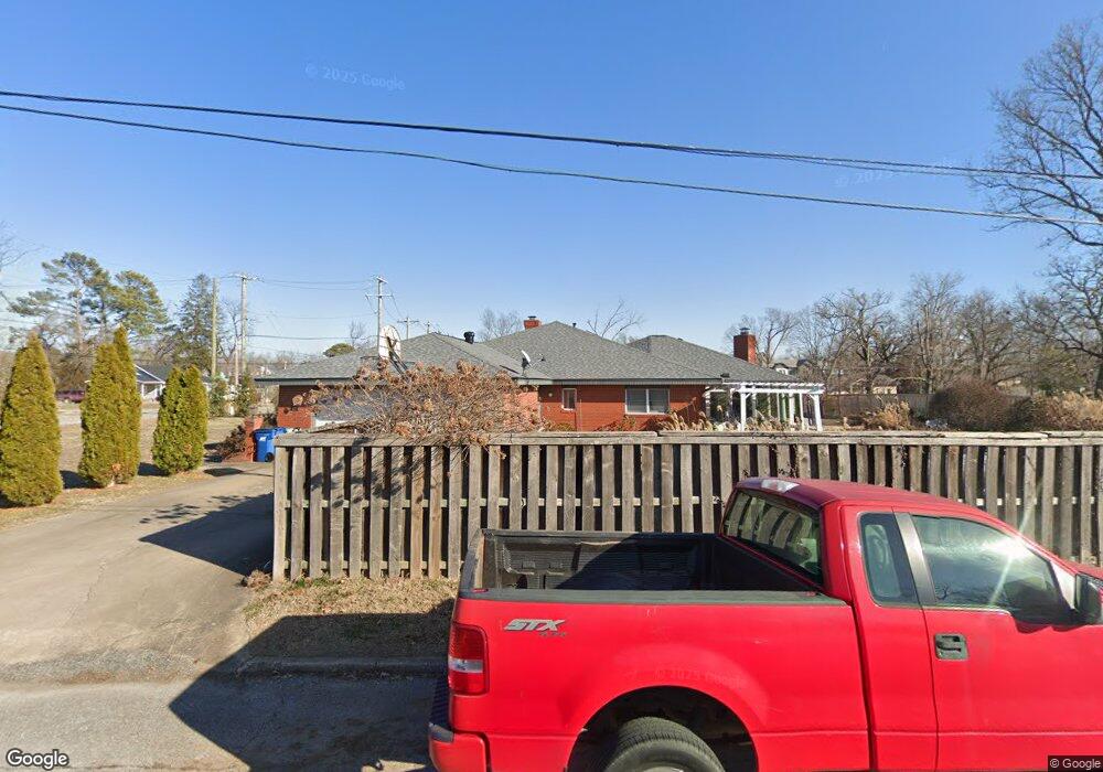 410 Magnolia Dr, Bentonville, AR 72712 - photo 1