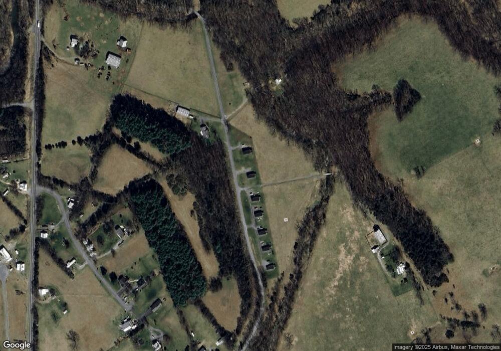 534 Hinton Rd, Luray, VA 22835 - photo 1