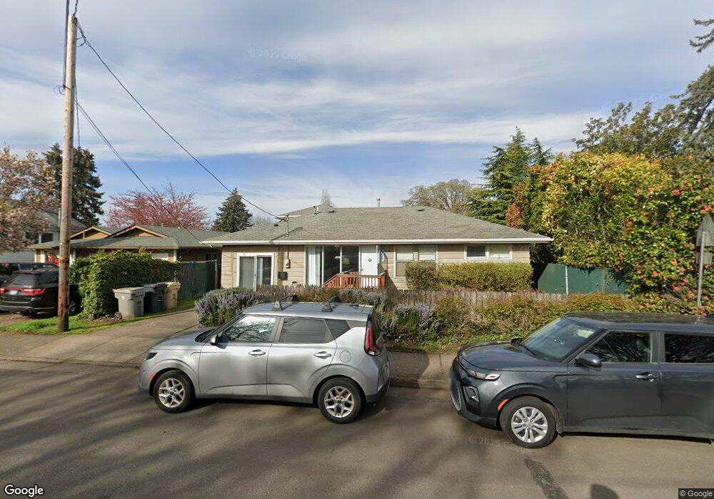 1106 Broadway St SW, Albany, OR 97321 - photo 1